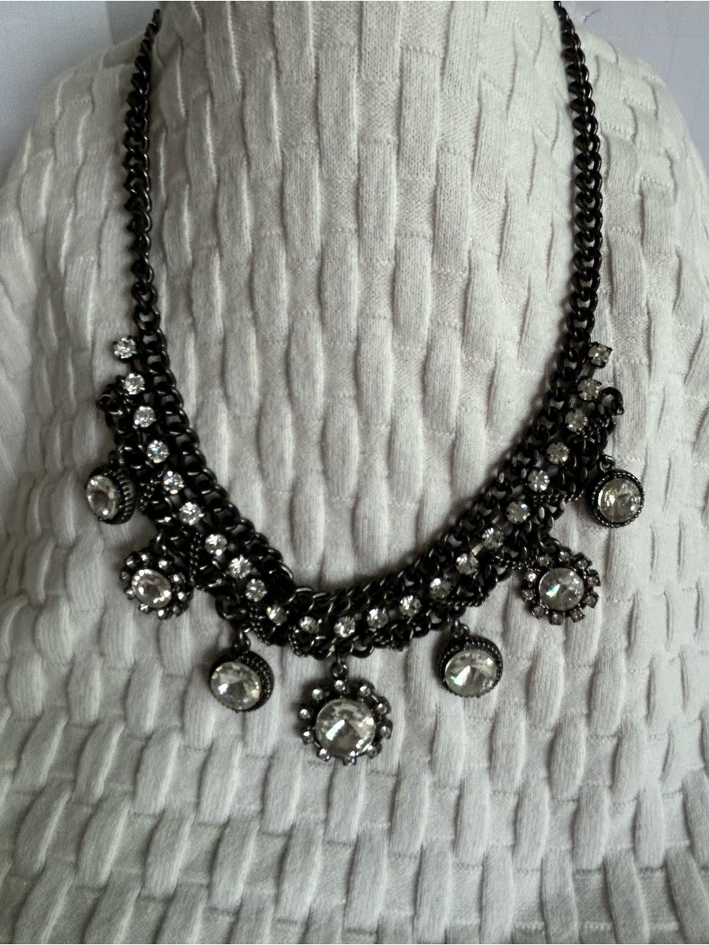 Simply Vera Vera Wang Black Chain  Chocker Necklace with Clear Crystals (6)